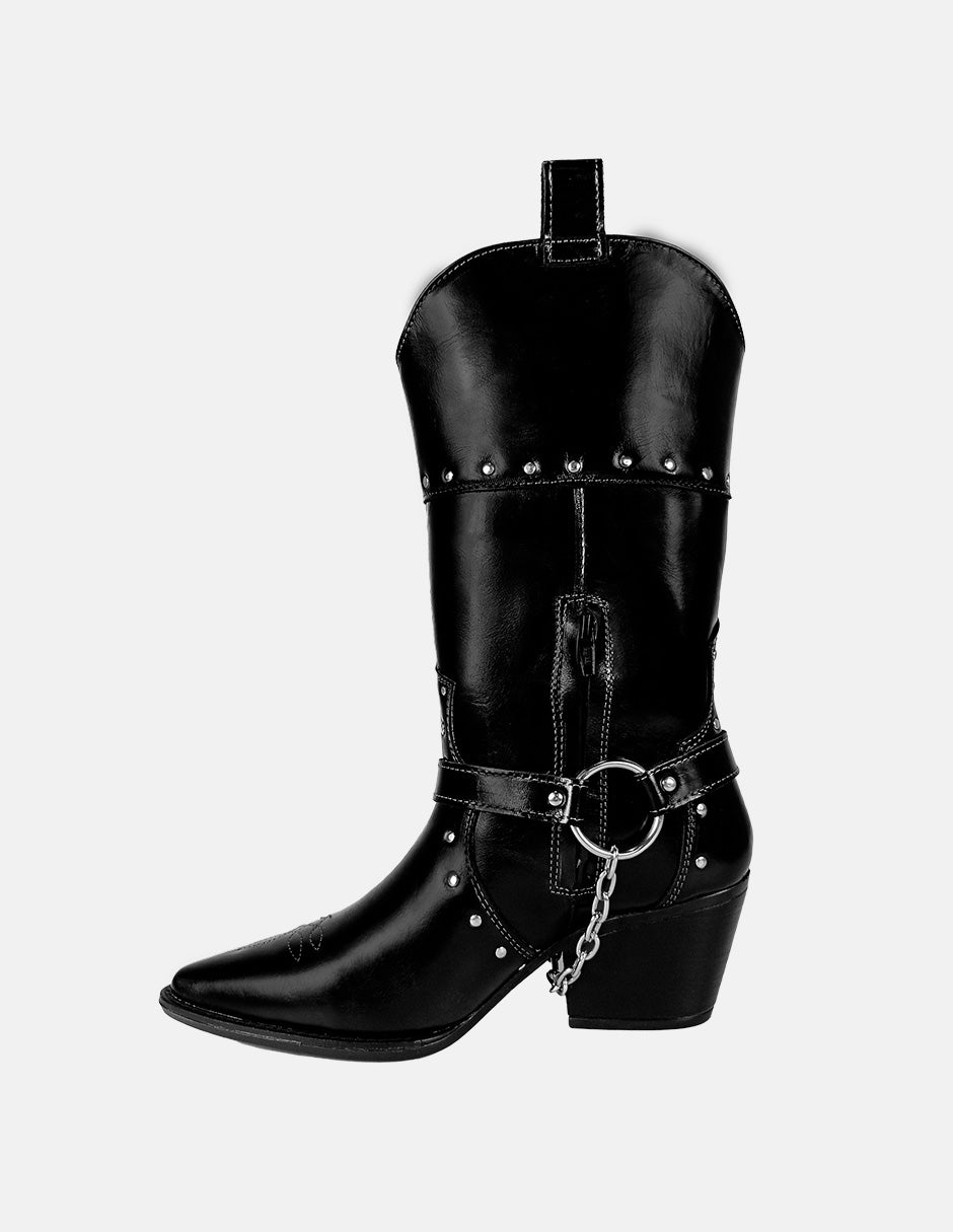 The Cayetana Black & Studs Leather