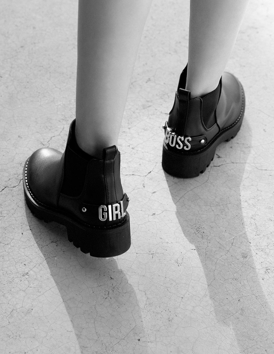 The Simone black