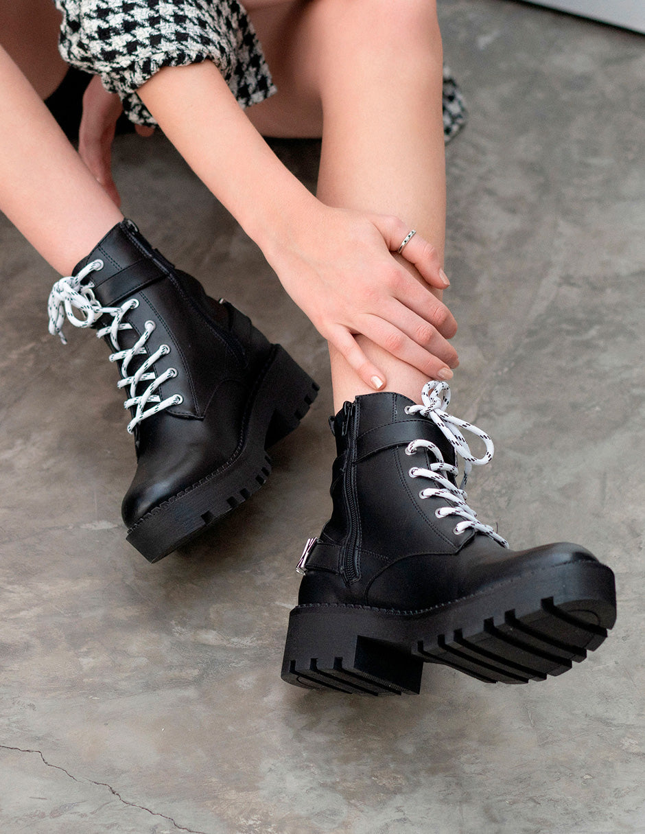 The Julieta Black