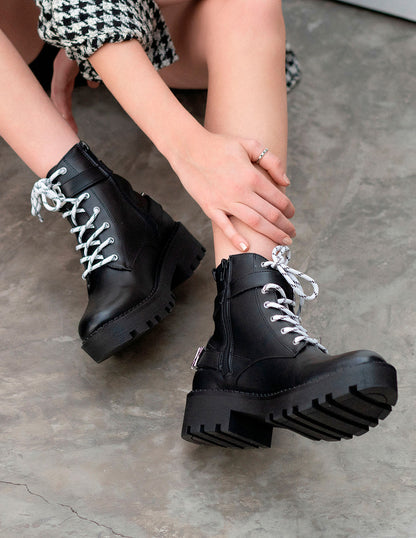 The Julieta Black