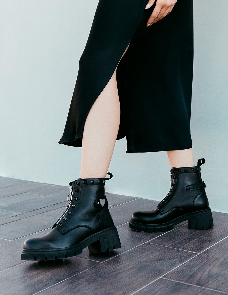 The Olivia Black Leather