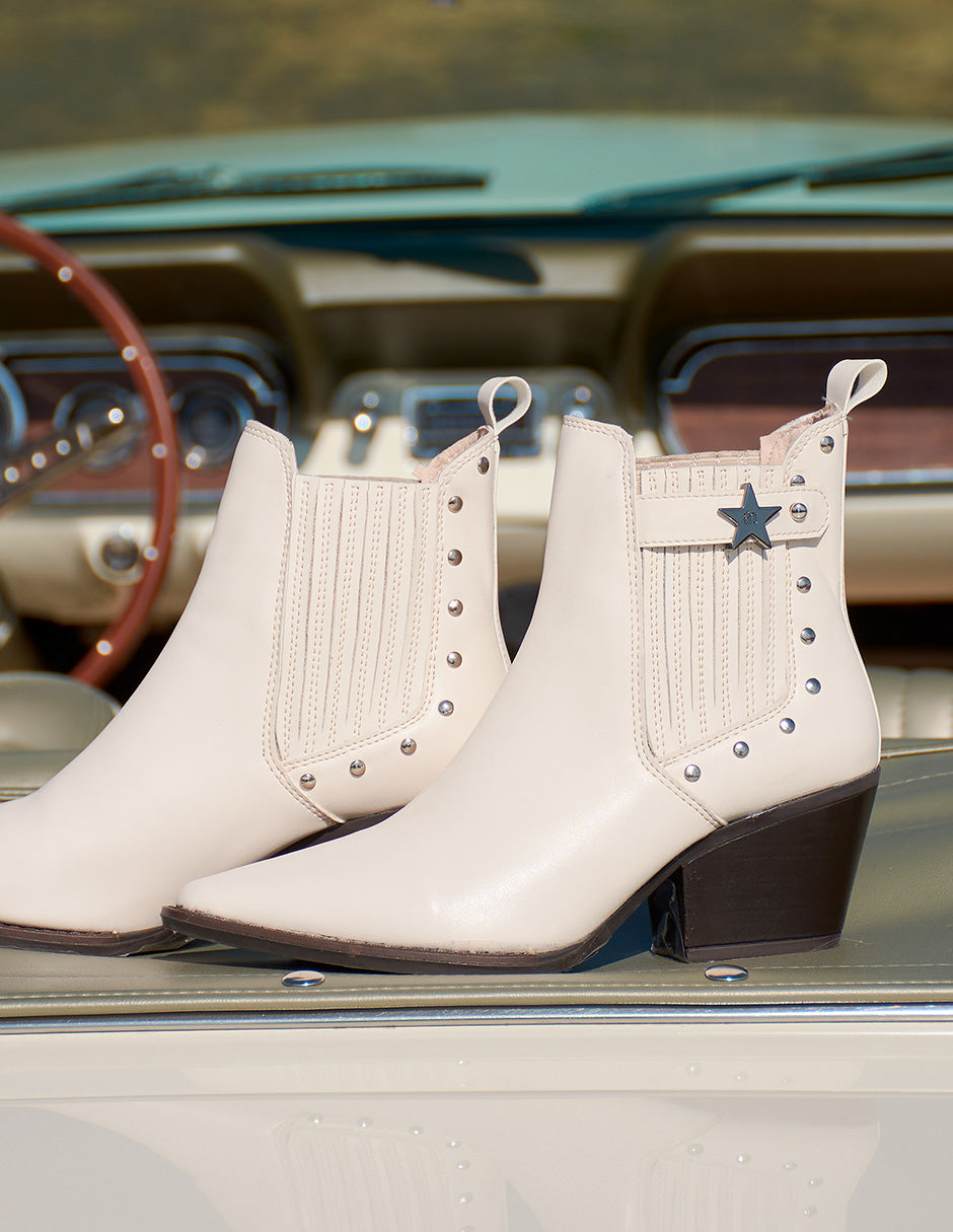 The Catalina white