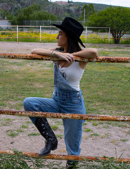 The Harlow black leather
