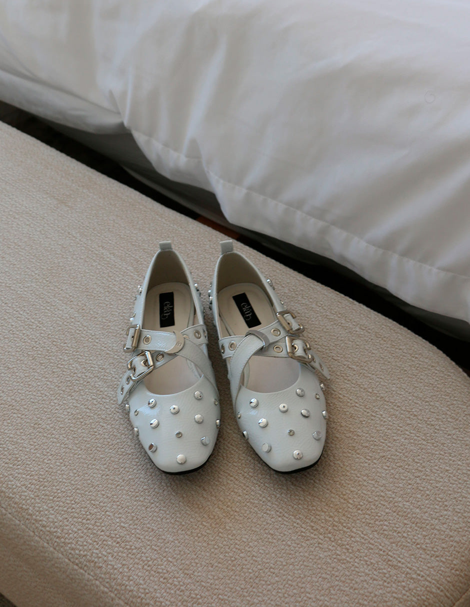 The Fiorella White&Studs
