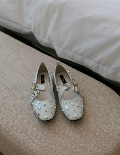 The Fiorella White&Studs